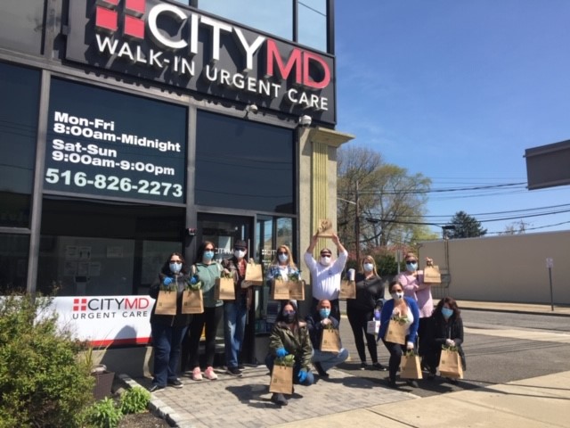 CITYMD Urgent Care staff receives facials in bags