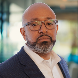 Haendel Conil headshot