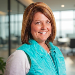 Stephanie Clark headshot